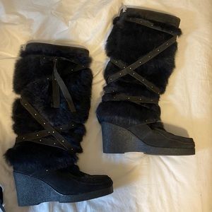 Muks Canada Tall Rabbit Fur Wedge Boots. Size US 8. Navy Blue.